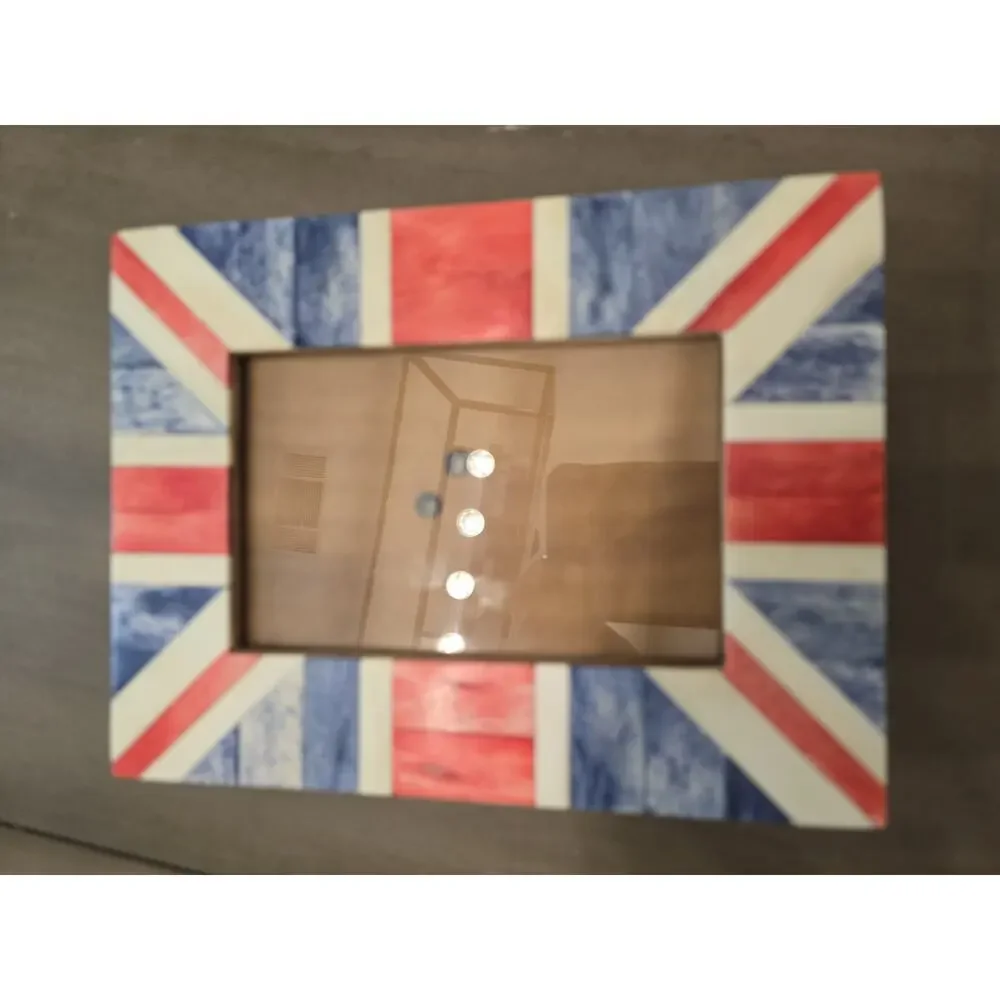 Set Of 2 Anthropologie British Flag/Union Jack Wood Photo Frame 2x3, 4x6